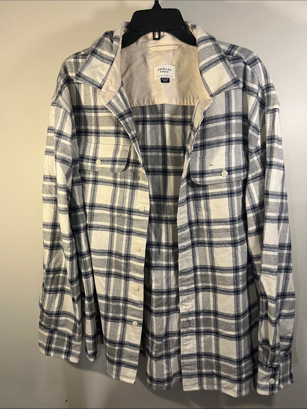 American Eagle Outfitters Men's White & Gray Plaid Shirt Jacket